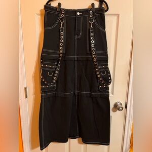 Current mood Too Cool To Care Convertible 3-Length Skirt size medium